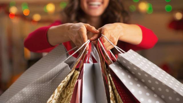 La tradición de comprar los regalos de Navidad es siempre una tarea que generalmente se deja para último momento. (Foto: Pixabay)