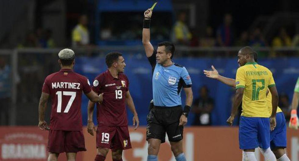 El ex jugador de Universitario se lesionó en el encuentro entre Venezuela y Brasil por la primera jornada del grupo A de la Copa América. (Foto: AFP)