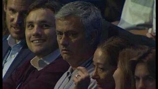 José Mourinho fue a ver el Federer-Murray y terminó pifeado