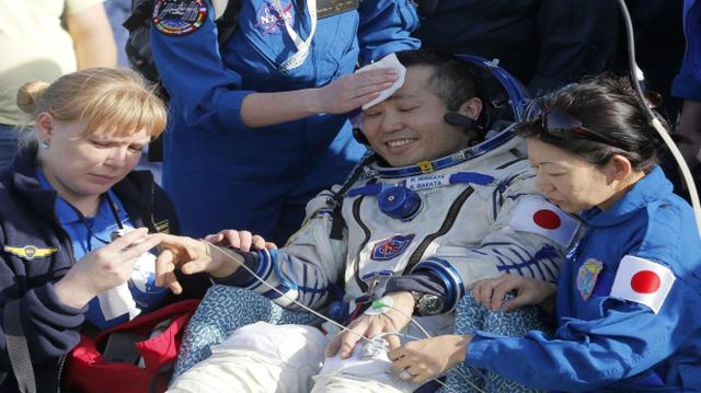 Astronautas de la Estación Espacial vuelven a Tierra - 1