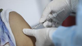 COVID-19: inicia aplicación de segunda dosis de vacuna a personal de salud de hospitales del Niño de Breña y San Bartolomé 