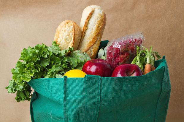 La razón por la que no deberías guardar las verduras en bolsas de