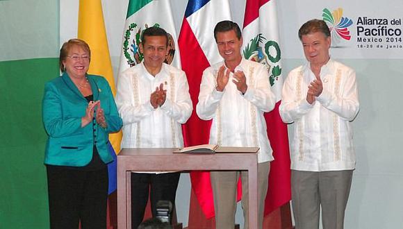 Presidentes de Chile, Per&uacute;, M&eacute;xico y Colombia. (Fuente: Flickr Alianza del Pac&iacute;fico).