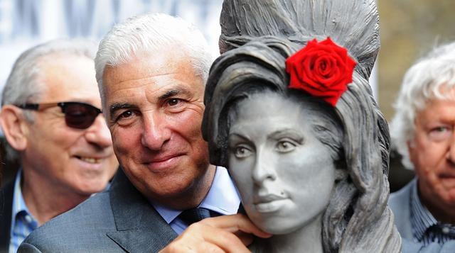 Amy Winehouse es recordada con una estatua de tamaño real - 8