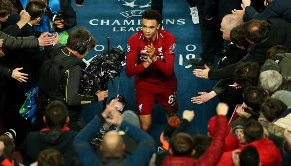 Alexander Arnold lleva 15 asistencias desde que participa en la Champions League. (Foto: AP)