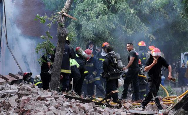 Incendio en Buenos Aires: son ocho los bomberos fallecidos - 1