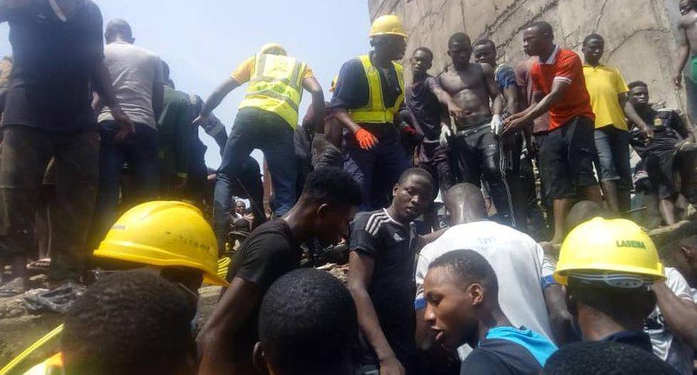 Nigeria: Más de un centenar de niños atrapados por derrumbe.  (Foto: @followlasg / The Lagos State Govt / Twitter)