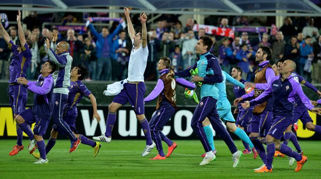 Juan Vargas anotó y festejó así la clasificación con Fiorentina - 5
