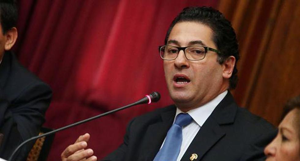 Secretario general del partido de PPK le pide renunciar \"por dignidad\". (Andina)