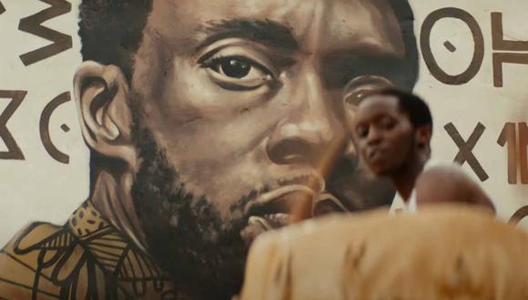 Un mural de T'Challa (Chadwick Boseman), tal y como aparece en el teaser tráiler de "Black Panther: Wakanda Forever" revelado en la Comic Con de San Diego 2022.