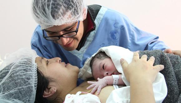 La madre podrá escoger entre tres tipos de parto: con acompañante, vertical o con analgesia. Foto: Instituto Nacional Materno Perinatal.