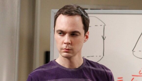 Sheldon es un científico que tiene dos doctorados y un máster con los que trabaja como físico teórico en el Instituto de Tecnología de California (Foto: The Big Bang Theory / Warner Bros)