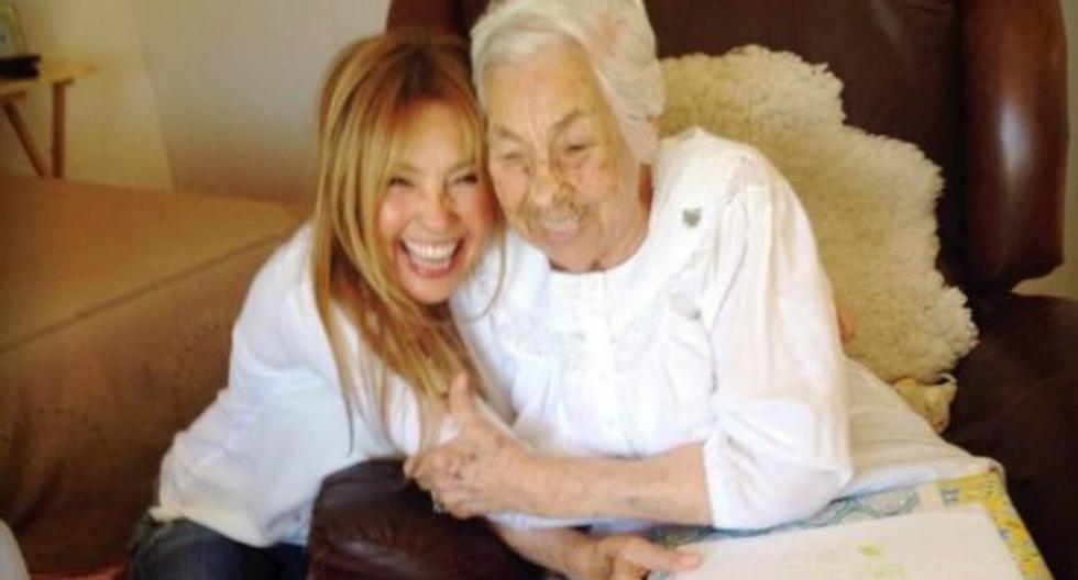 Thalía demuestra todo el amor que siente por su abuelita con este noble gesto. (Foto: Instagram)