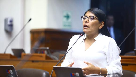 Margot Palacios, de Perú Libre, pide una comisión investigadora contra Dina Boluarte por el caso Rolex. (Foto: Congreso)