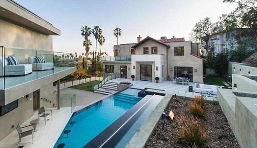 Recorre la nueva mansión de Rihanna en las colinas de Hollywood | CASA