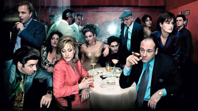 Hace 20 años se estrenó por HBO la serie sobre las dichas y miserias de la familia Soprano. En aquel entonces, la mayoría de sus actores eran casi desconocidos. Tras seis temporadas, 21 Emmys y 5 Globos de Oro, han visto alzar sus carreras.