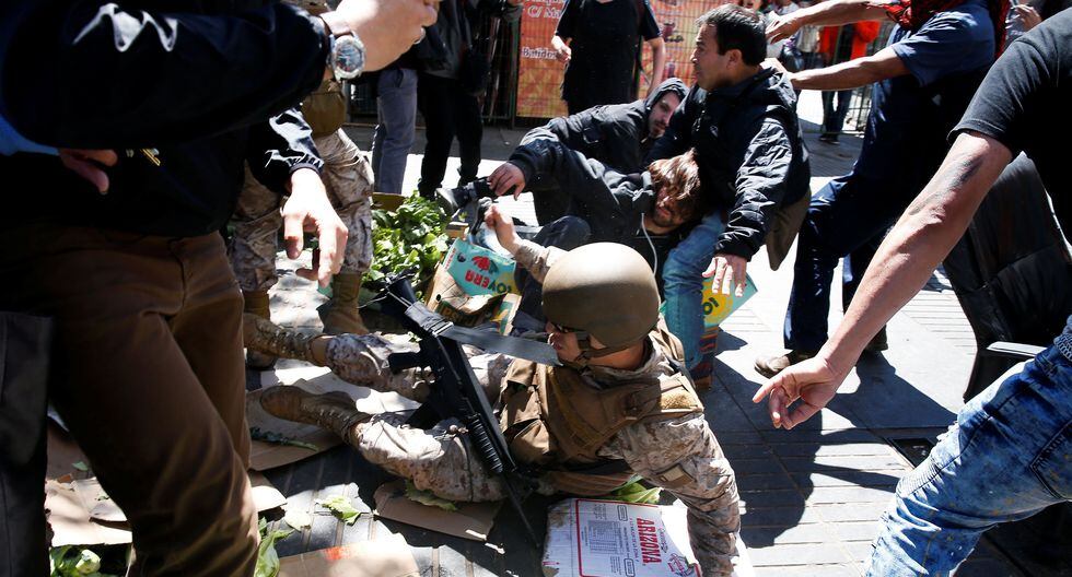 En Valparaíso también rige el toque de queda nocturno, (REUTERS/Rodrigo Garrido).