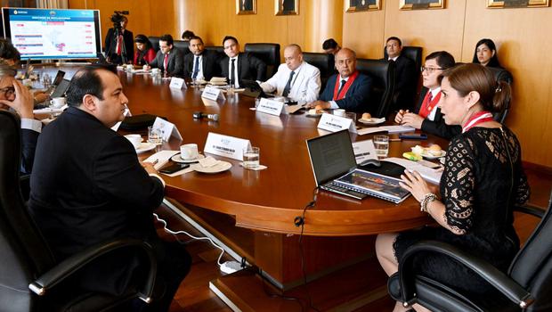La delegación de la CIDH en su reunión con la fiscal de la nación y otras autoridades del Ministerio Público.