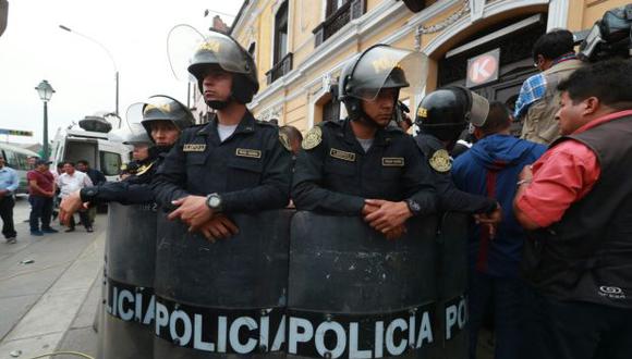 Los locales de Fuerza Popular allanados por la fiscalía se ubican en el centro de Lima y en Surco. (Foto: Juan Ponce / El Comercio)