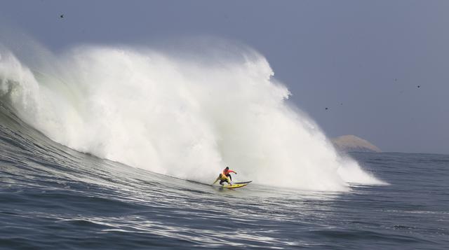 Surfistas peruanos domaron las olas gigantes de Pico Alto - 2