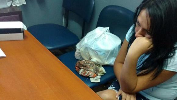 Arequipa: detienen a mujer que intentó meter celulares a penal