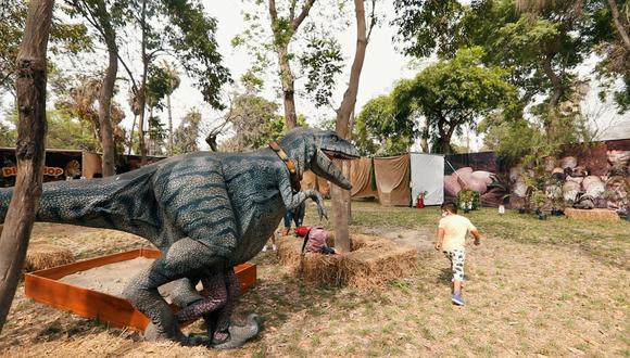 Los asistentes al Dinoworld – Expedition Tour podrán aprender y sorprenderse, durante 30 minutos, con dinosaurios a escala real. (Foto:Serpar)
