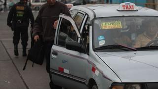 Gremios de taxis colectivos anuncian paro para el lunes 25 de noviembre