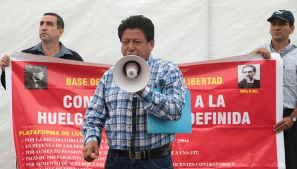 Una facción del Sutep La Libertad realizó hoy una manifestación, donde indicaron que se suman a la huelga de maestros.