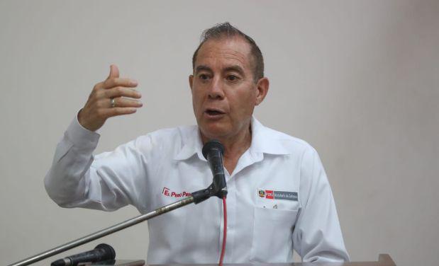 Martos enfatizó que la ciudadanía está tomando consciencia de las medidas dadas por el Gobierno, como por ejemplo en la región de Piura, donde se ha comprobado el cambio de las actitudes de algunas personas, quienes se están quedando en sus viviendas. (Foto GEC)