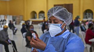 Guatemala abre la vacunación de la dosis de refuerzo contra la COVID-19 a mayores de 12 años