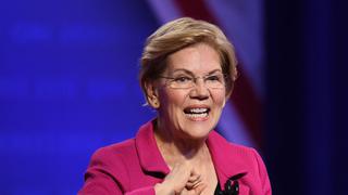 ¿Quién es Elizabeth Warren, la demócrata a la que todos atacan? 