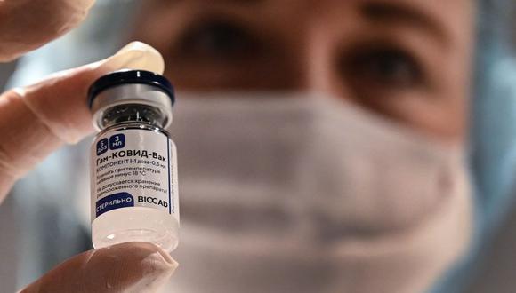 Argentina aprueba la vacuna rusa contra el coronavirus Sputnik V para personas mayores de 60 años. (Foto: Alexander NEMENOV / AFP).