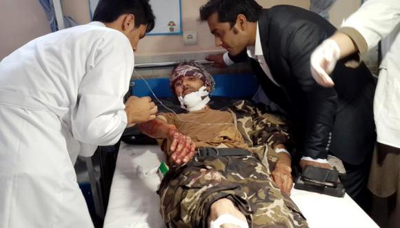 Atentado suicida deja 15 muertos en un mercado de Afganistán