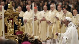 Papa Francisco celebra misa de Nochebuena en la Basílica de San Pedro| FOTOS