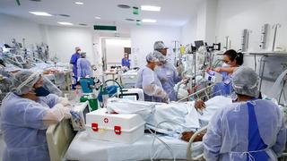 COVID-19: 70% de pacientes en UCI del hospital Santa Rosa en Piura son menores de 45 años