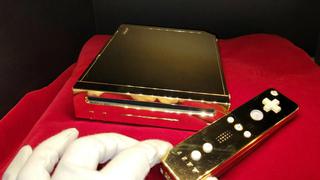 El Nintendo Wii de 24 quilates fabricado para la Reina Isabel II que terminó siendo vendido en eBay