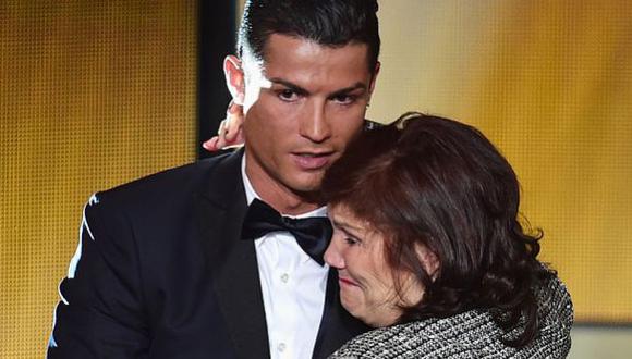 Cristiano Ronaldo: detienen a su madre en aeropuerto de España