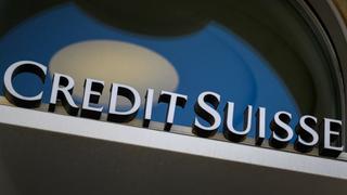 Credit Suisse: el banco considerado “demasiado grande para quebrar” que cayó 30% en bolsa