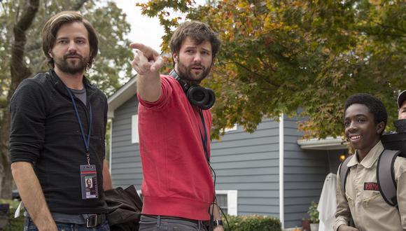 A la izquierda Ross y Matt Duffer, creadores de "Stranger Things". Vía Instagram ambos han sido acusados de ser hostiles con personal femenino de la producción. (Foto: Netflix)