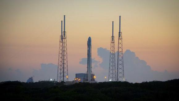 SpaceX intentará hacer aterrizar verticalmente un cohete