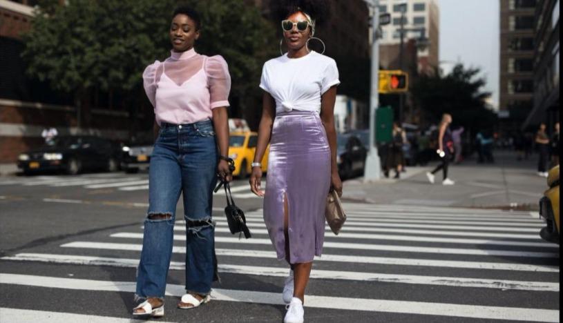 El lavanda fue el tono propuesto para reemplazar al millennial pink en los desfiles Spring-Summer 2018, como el de Max Mara. (FOTOS: Getty Images)