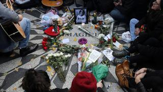 John Lennon: fans lo recuerdan a 36 años de su muerte