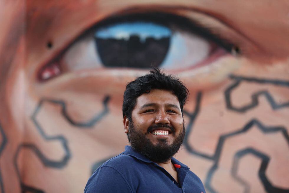 Noé Mamani es el director de Populart, grupo que inició esta campaña de pintado en San Juan de Lurigancho. (Foto: Alessandro Currarino)