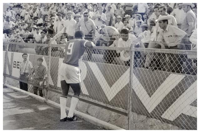 Humilde y de bajo perfil, 'Perico' León se ganó el cariño de la hinchada de la selección nacional. (Foto: Archivo GEC)