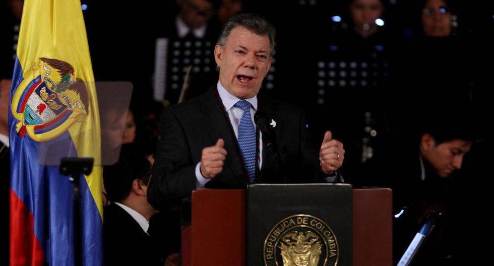 El presidente de Colombia Juan Manuel Santos &quot;hacemos votos para que sean m&aacute;s&quot; los sobrevivientes, que hasta el momento son solo 6. (Foto: EFE)