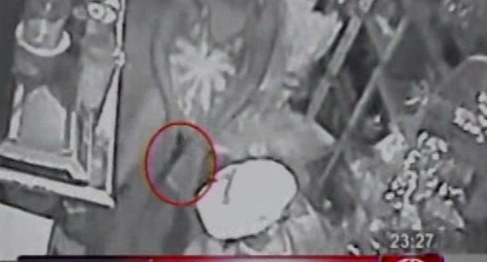 Pucallpa: dueña de tienda se enfrenta a asaltantes para evitar robo. (Foto: América TV)