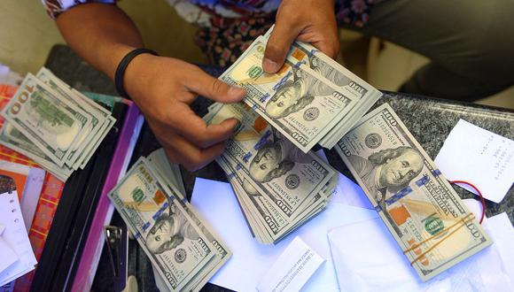 La cotización del dólar alcanzó los S/3,5990 en el mercado interbancario. (Foto: AFP)