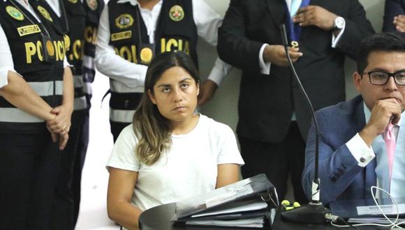 Denisse Nieto Lajo agredió e insultó a varios efectivos de la PNP para evitar que intervengan a su pareja. (Foto: Poder Judicial).