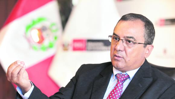 Carlos Oliva, ministro de Economía y Finanzas (Foto: Alessandro Currarino)
