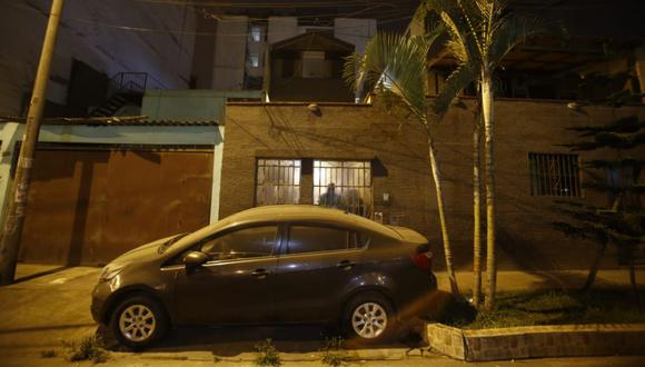 El suceso se produjo en una vivienda ubicada en la cuadra 2 de la calle Olmos. (Foto: Renzo Salazar/GEC)